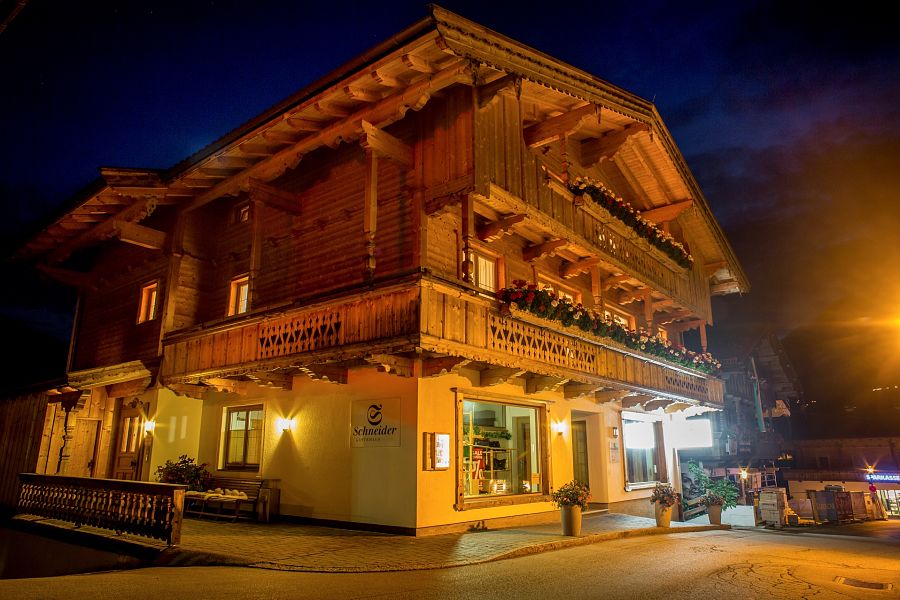 Gästehaus Schneider - Familie Gschösser